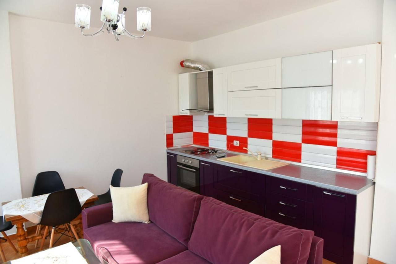 Gzim'S Apartment Durrës Eksteriør billede